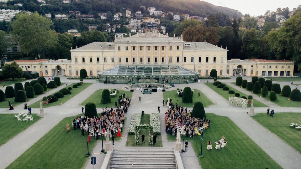 Lake Como is a very popular destination wedding spot. Here's a wedding at Villa Olmo planned by Giorgia Fantin Borghi. - Giacomo Terracciano Studio/Courtesy Giorgia Fantin Borghi