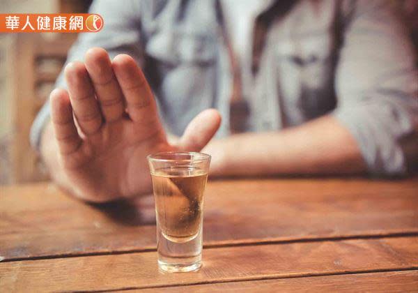 上班族注意！預防飲酒過量必知5大要領＋一週兩天休肝日