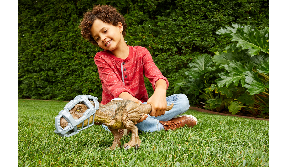 This super-detailed Jurassic World T-Rex stomps, chomps and roars. (Photo: Walmart)