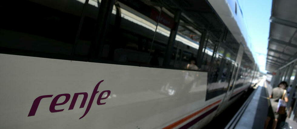 La compagnie espagnole Renfe proposera  dès cet été des trajets au départ de Lyon et Marseille et à destination de Madrid et Barcelone à des prix très compétitifs (image d'illustration).  - Credit:GABRIEL BOUYS / AFP