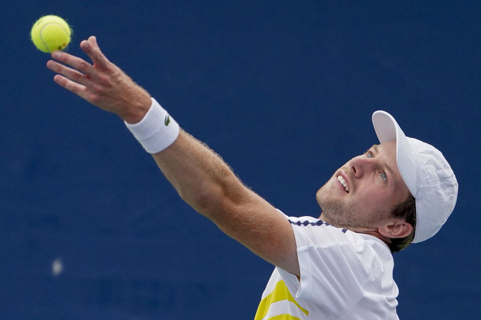 Botic Van De Zandschulp, of the Netherlands, serves to Casper Ruud, of Norway, during the second round of the US Open tennis championships, Wednesday, Sept. 1, 2021, in New York. (AP Photo/John Minchillo)