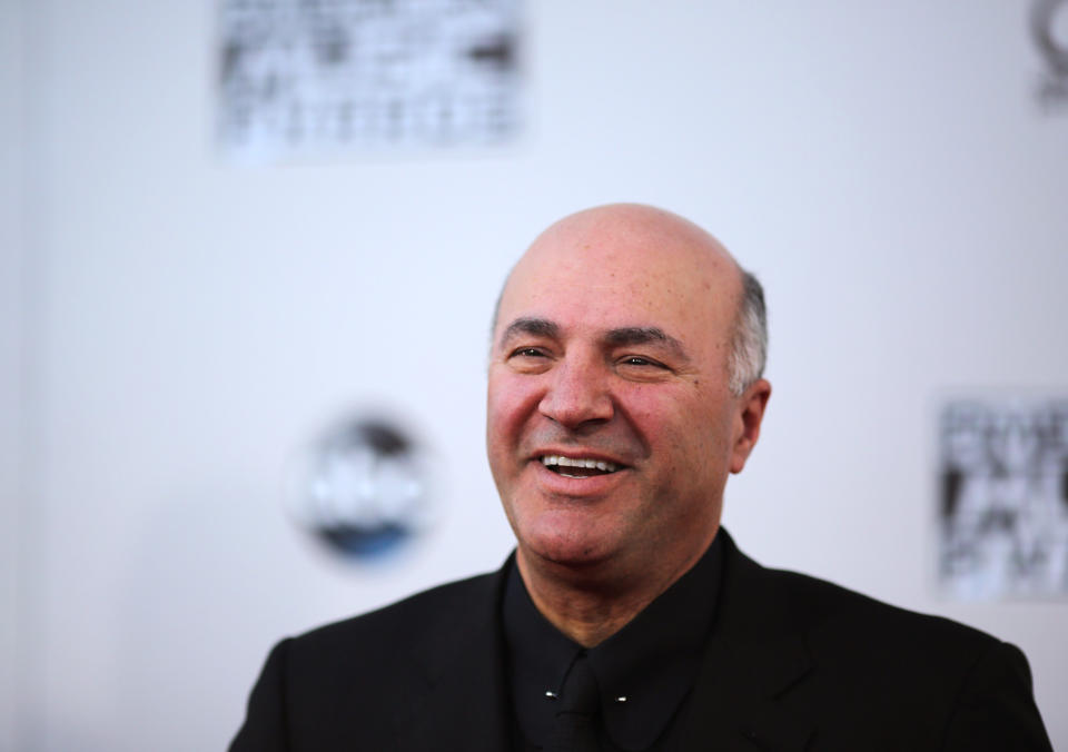 Television personality Kevin O'Leary arrives at the 2015 American Music Awards in Los Angeles, California November 22, 2015.  REUTERS/David McNew