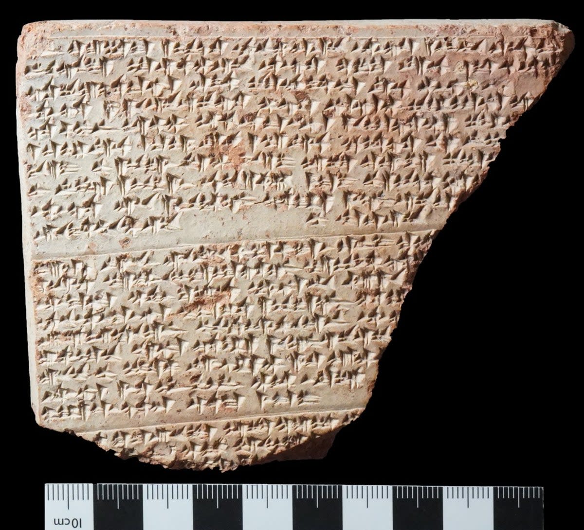 Fragment of a Hittite ritual text in cuneiform script found at the Hittite capital, Hatussa/Boğazköy (Archive of the Boğazköy Mission/Daniel Schwemer)