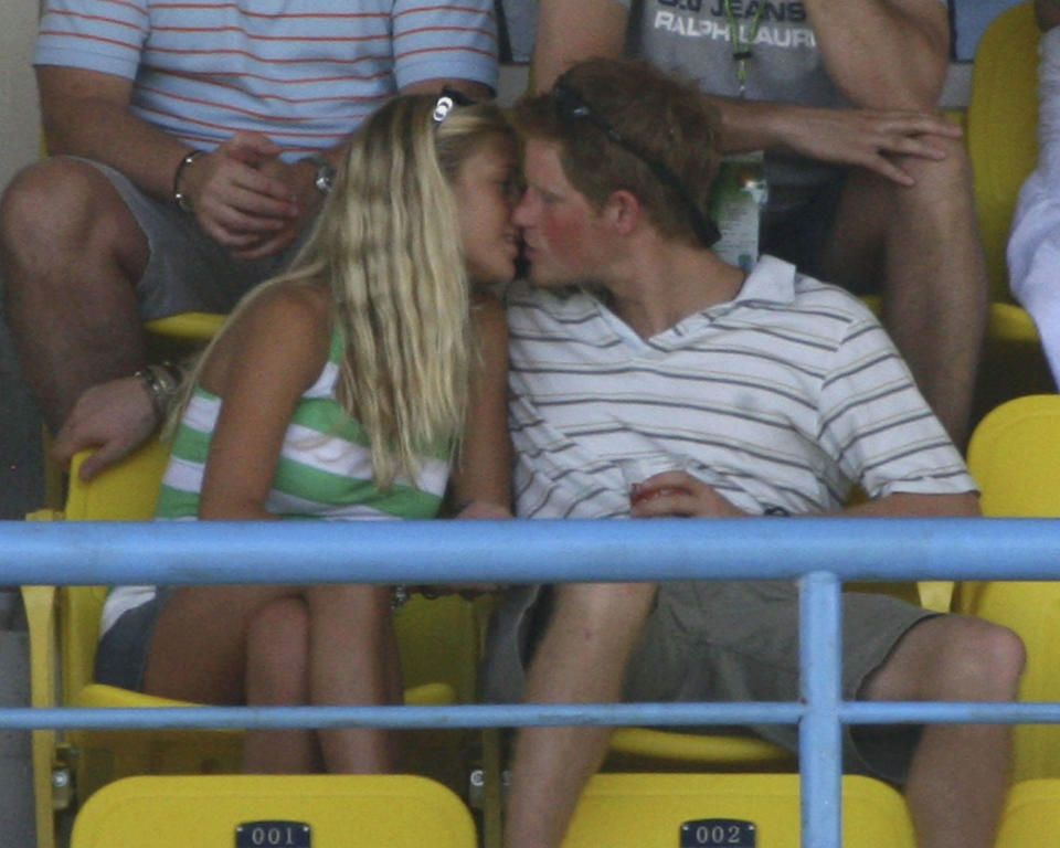 Prince Harry kisses Chelsy Davy during the ICC Cricket World Cup 2007 [Photo: Getty]