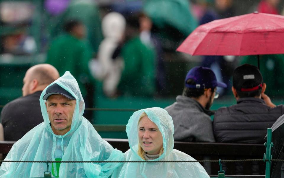 Wimbledon 2024: Day three delayed by rain, Raducanu, Osaka, Alcaraz and Medvedev in action