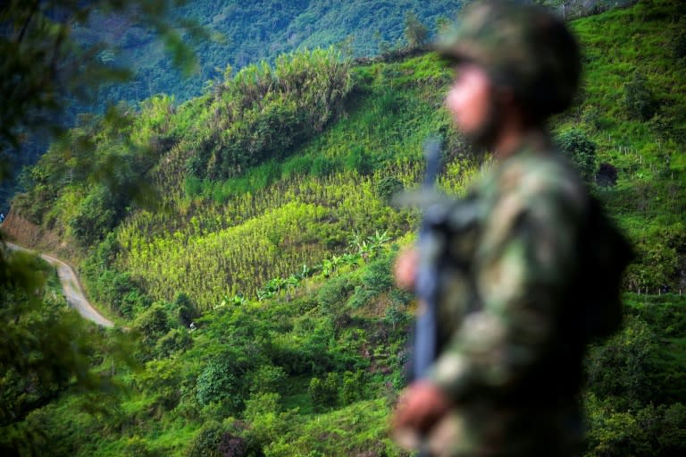 Colombia's Marxist FARC rebels have accused the government of "repeatedly breaking" terms of their peace deal