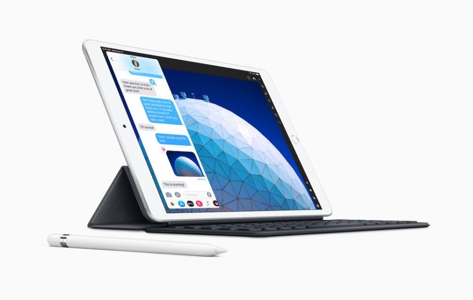 Apple ha lanciato due nuovi modelli, l’iPad Air 10.5 nella foto e l’iPad Mini 5.