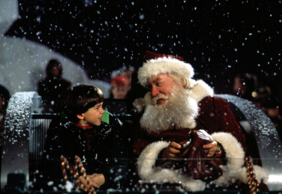 Screenshot from "The Santa Clause"