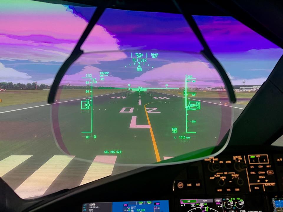 Singapore Airlines Boeing 787 flight simulator.