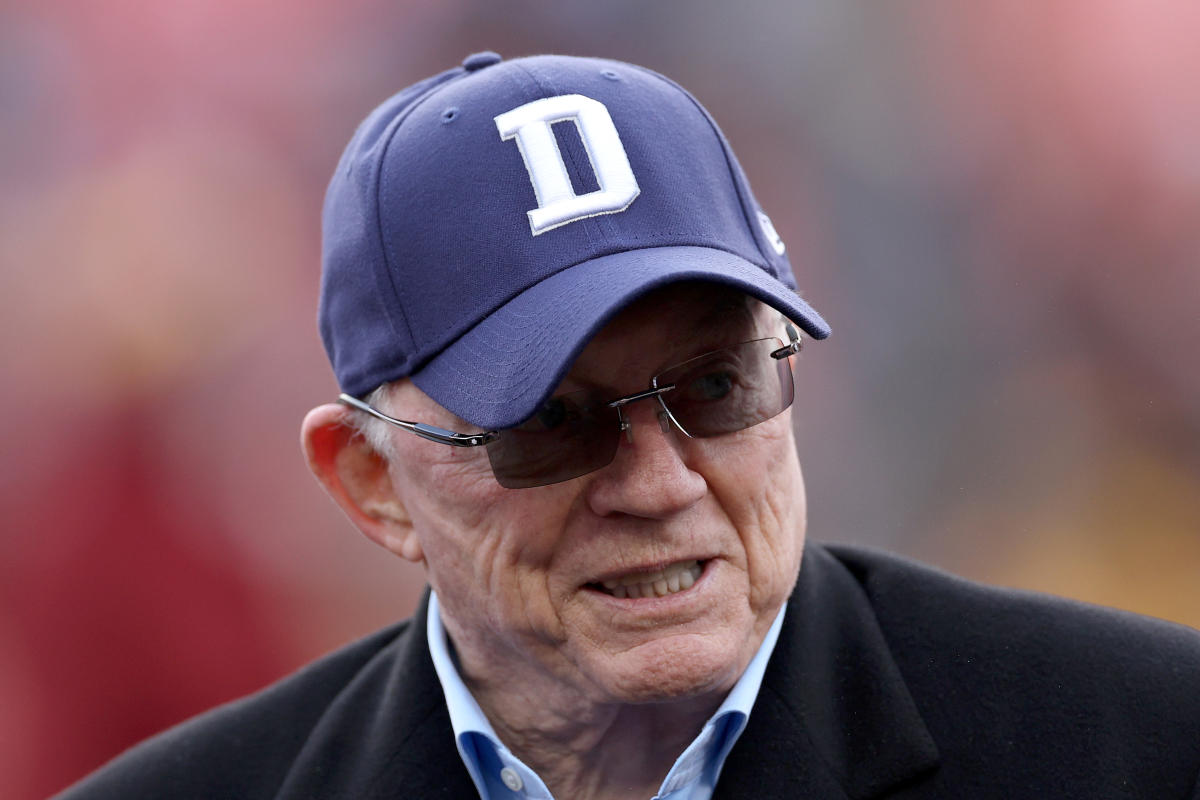 Cowboys owner Jerry Jones compared his 2024 NFL Draft strategy to robbing a bank - Yahoo Sports