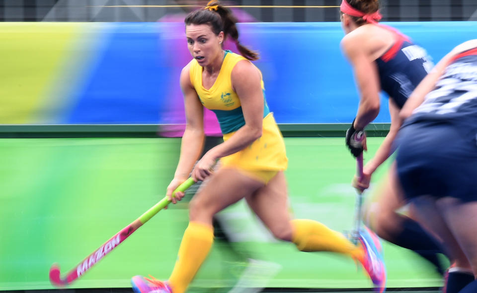 Georgie Parker in action for the Hockeyroos in 2016.