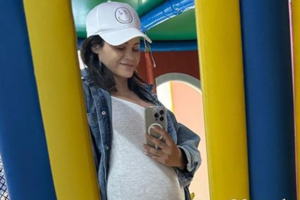 <p>Jenna Dewan/Instagram</p> Pregnant Jenna Dewan shows off her baby bump in gray romper