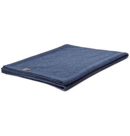 112) Cashmere cinema blanket