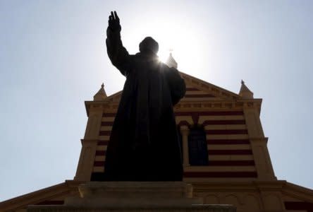 A statue stands outside the Saint Joseph Roman Catholic Church in Cairo, Egypt March 5, 2016. REUTERS/Mohamed Abd El Ghany