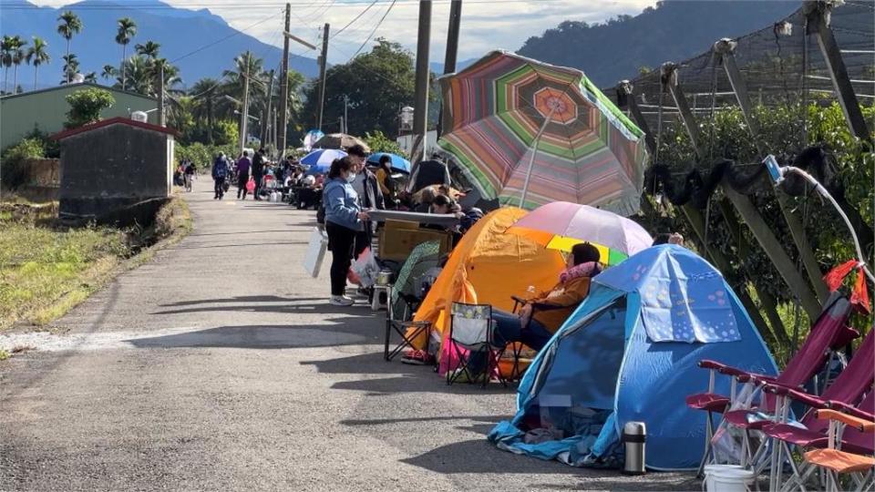 紫南宮「龍年錢母」夯　民眾12/27就來排隊　隊伍綿延2公里