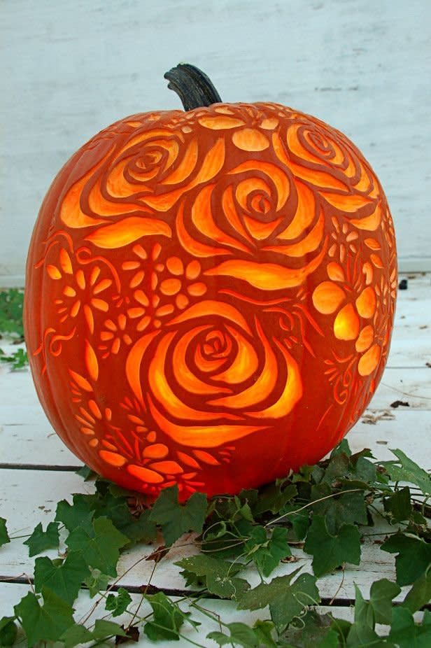 <a href="http://www.hgtvgardens.com/decorating/pumpkin-carving-ideas?s=2&?soc=pinterest" target="_blank">Get more info here.</a>