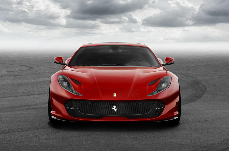 看名字就知道它超級快！Ferrari發表全新車款812 Superfast官方照片