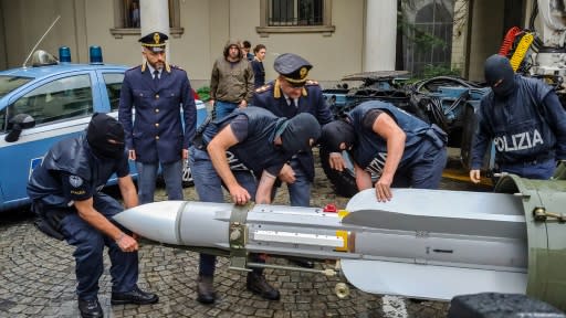 An air-to-air missile once of the Qatari army was seized during a police raid it Italy