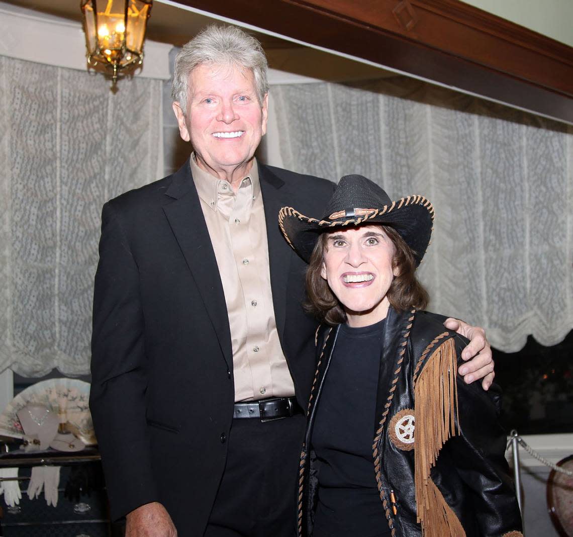 Ruth Buzzi and husband Kent Perkins in 2015.