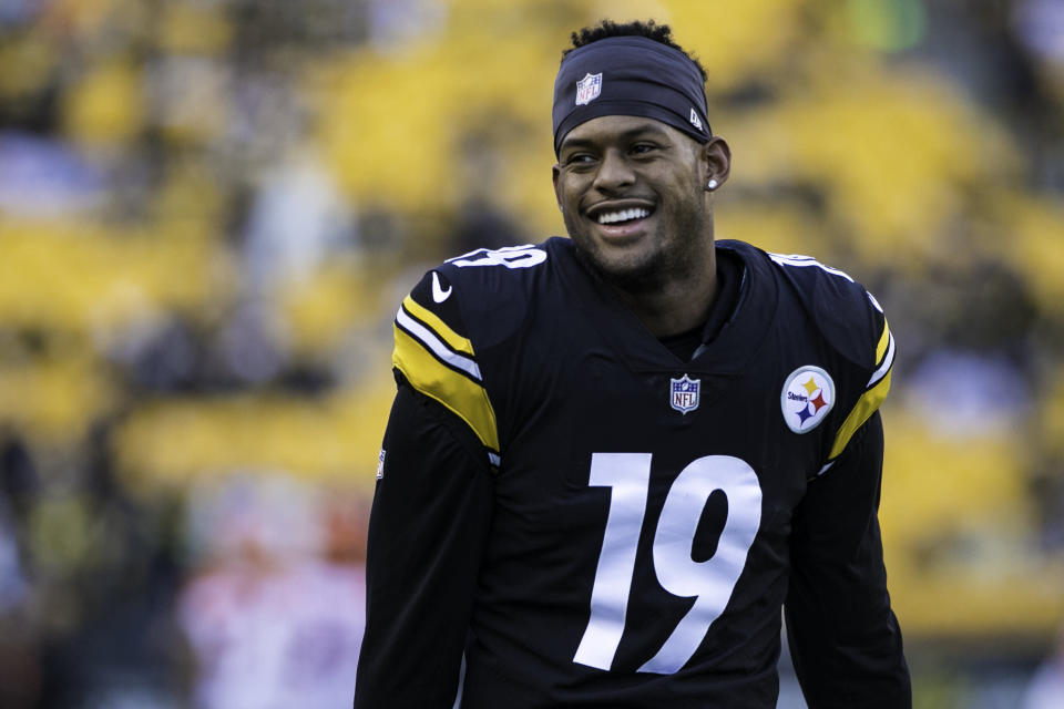 JuJu Smith-Schuster and the Steelers are ready to move on from Antonio Brown and his drama, but Brown's presence is still felt in the locker room. (Photo by Mark Alberti/Icon Sportswire via Getty Images)