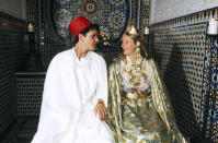 <p>L’année suivante, le chanteur se marie à Marrakech avec la princesse polonaise Sarah Poniatowski. Alors qu’ils formaient l’un des couples les plus amoureux et solides du ghota parisien, ils divorcent, à la surprise générale, en 2018 après 22 ans de vie commune. Photo : Getty </p>