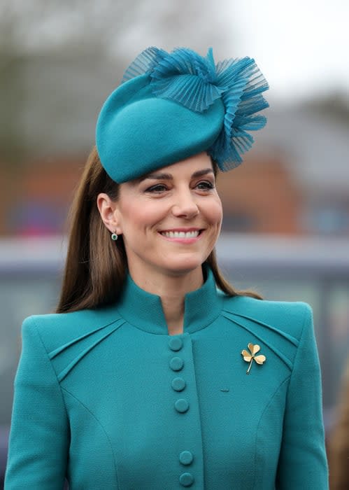 kate-brooch