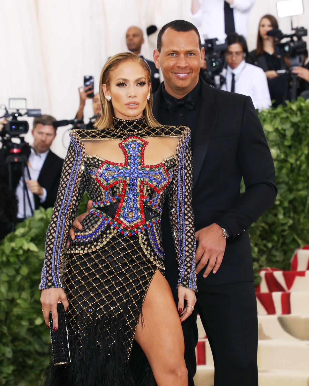 Jennifer Lopez and A-Rod celebrated their mutual birthdays this week with   grand gestures.  