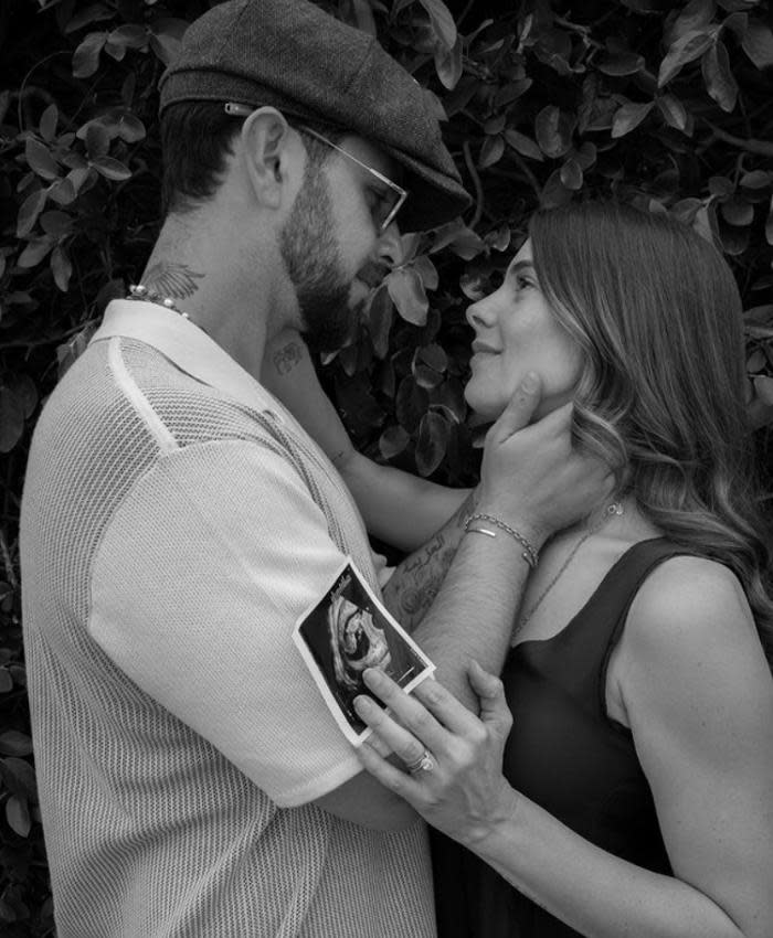 Ashley Greene y Paul Khoury 