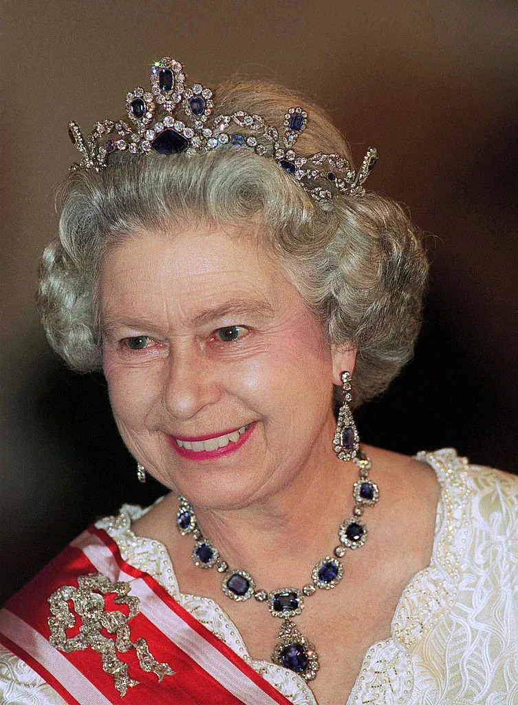 An image of Queen Elizabeth, who is said to have liked her style to be symmetrical. (Getty Images)