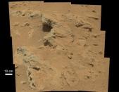 El robot estadounidense Curiosity, que llegó a Marte el 6 de agosto, descubrió grava en el planeta rojo, al parecer proveniente del lecho de un antiguo arroyo que fluía en el pasado, anunciaron el jueves los responsables de la misión científica. (Nasa/JPL-Caltech/MSSS/AFP | )