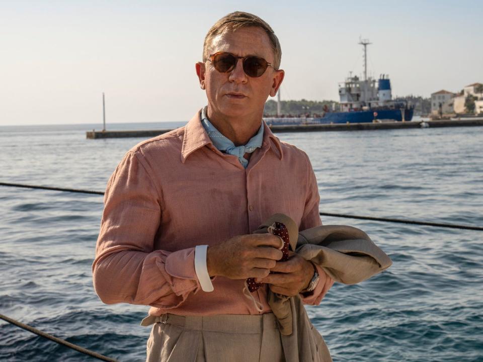 Daniel Craig in Glass Onion