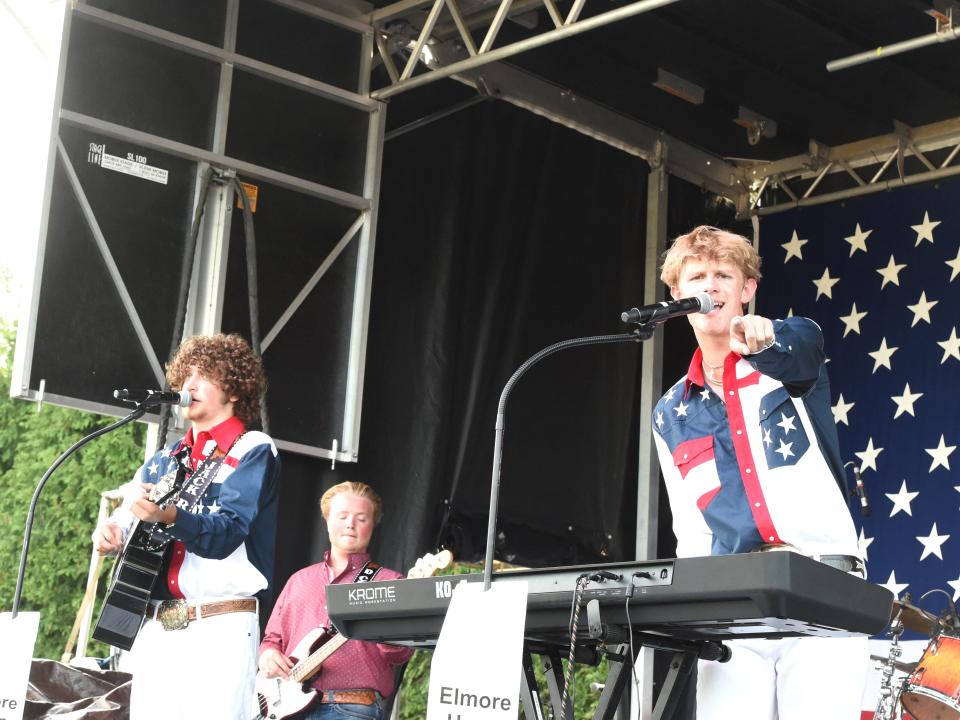 Jack and Davis Reid perform at Tuesday night's Happy Birthday America concert.