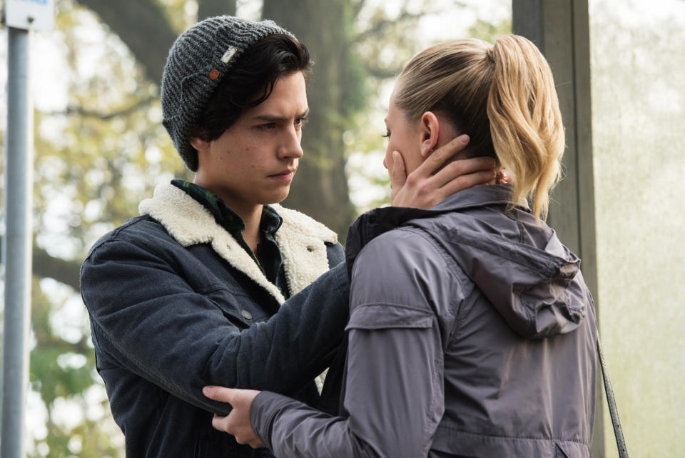 ET sat down exclusively with star Lili Reinhart during this week's after-show episode of 'Sweetwater Secrets,' and she revealed things will be getting "really romantic" in Bughead's relationship.