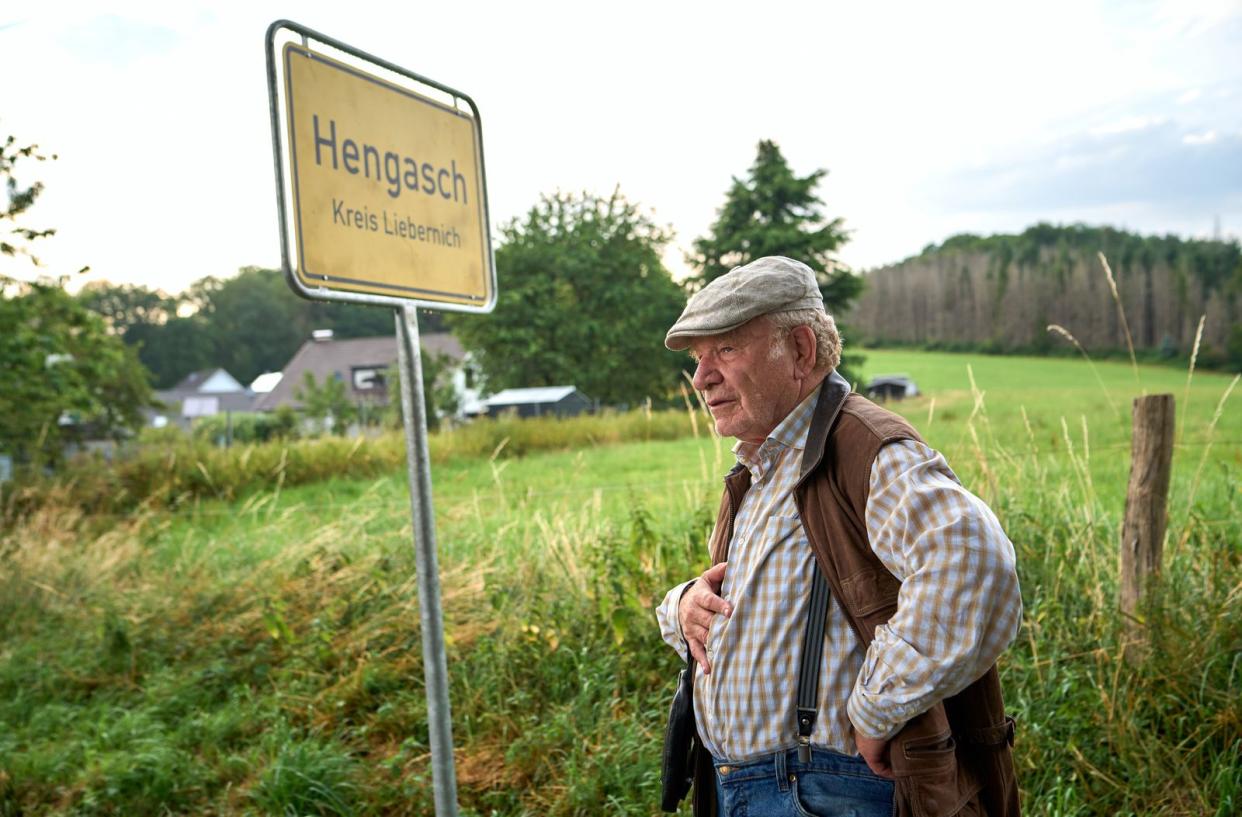 Michael Hanemann (79) verabschiedet sich nach rund 16 Jahren von seiner Rolle in der beliebten Krimiserie "Mord mit Aussicht" (ARD).  (Bild: ARD/Frank Dicks)