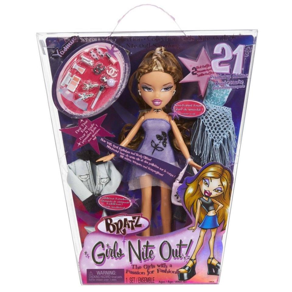 19) Girls Nite Out! 21st Birthday Edition Fashion Doll Yasmin