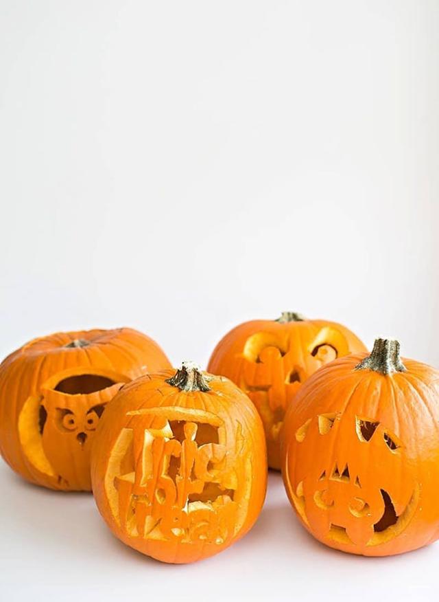 wonder woman logo stencil pumpkin