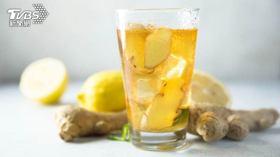 「薑汁汽水」（Ginger ale）是飛機上最受歡迎的飲料之一。（示意圖／shutterstock 達志影像）