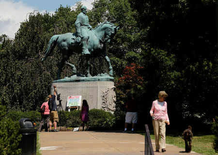 The statue of Confederate General Robert E. Lee sits at the center of the park formerly dedicated to him, the site of recent violent demonstrations in Charlottesville, Virginia, U.S. August 18, 2017. REUTERS/Jonathan Ernst