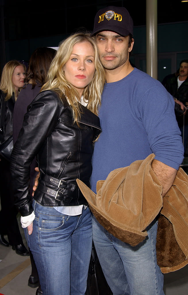 Christina Applegate and Jonathon Schaech