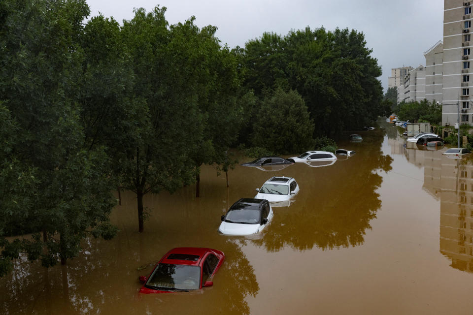 中國大陸北京等多地1日受到杜蘇芮颱風環流影響連日暴雨，造成大範圍洪澇災損。（路透社）