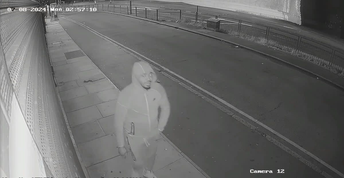 Do you recognise this man? (Met police)