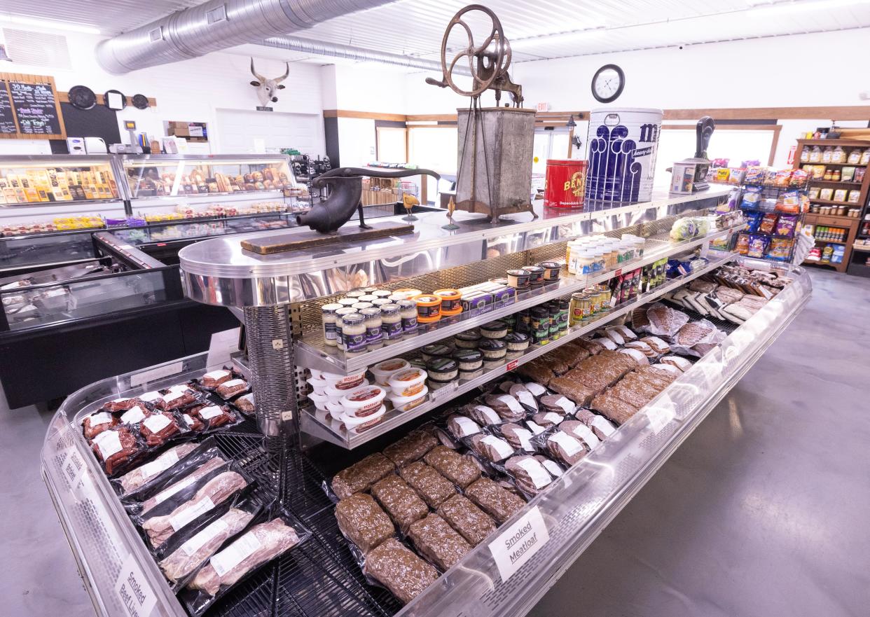 3D Meats in Dalton specializes in fresh beef, pork, chicken and multiple in-house smoked products.