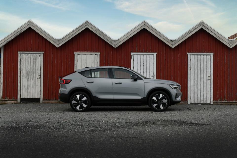 2024 volvo c40 recharge