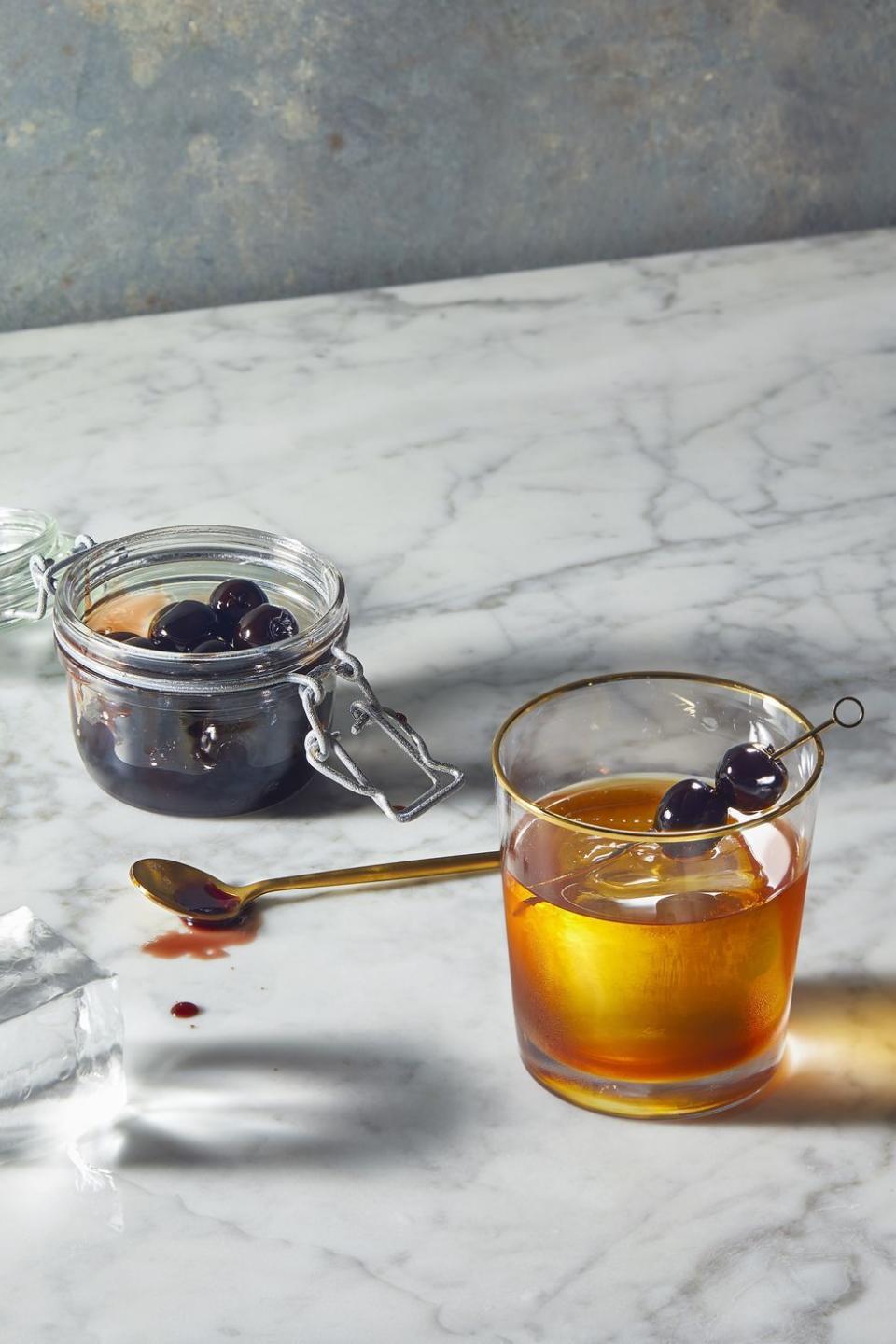 Want to Make the Perfect Manhattan? Check Out These Easter Cocktails