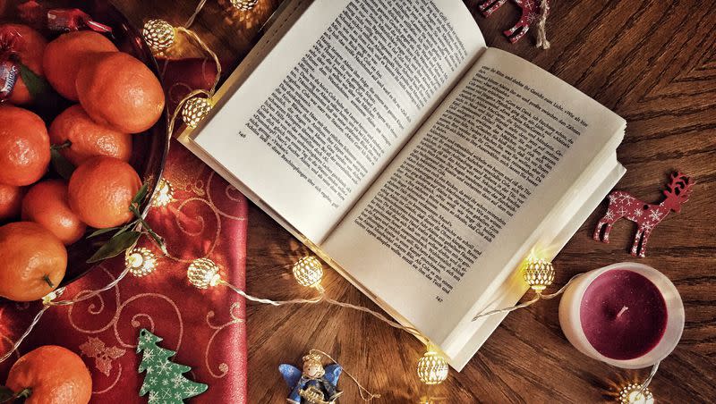 Here are 10 Christmas gift ideas for your favorite bookworm.