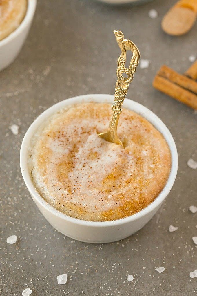 Cinnamon Roll Mug Cake