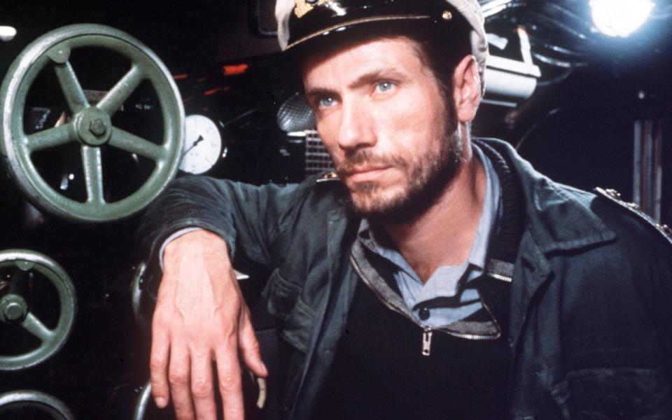 Jürgen Prochnow wurde schon damals von der Besatzung "Der Alte" genannt. Der Schauspieler war der namhafte Star von "Das Boot", hatte er doch schon eine beachtliche Karriere als Theater- und Filmschauspieler hinter sich. (Bild: kpa/United Archives via Getty Images)