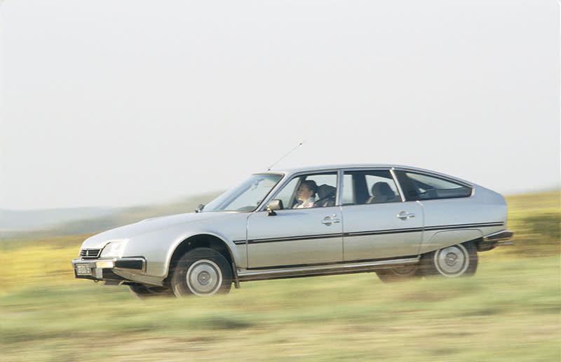 1985年推出的GTi車型導入渦輪增壓技術，220km/h的極速表現引起全球注目。