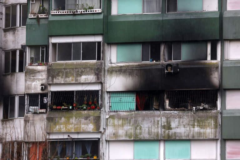 Luego del incendio en uno de los monoblocks de Villa Lugano murieron un nene de 5 años y su hermana de 8