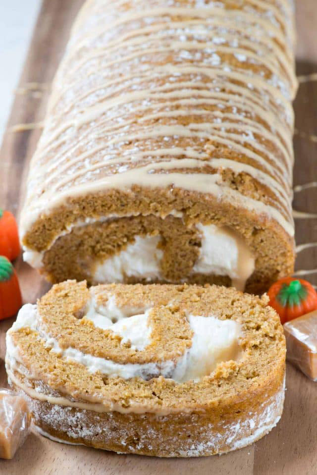 pumpkin roll  Savvy Entertaining